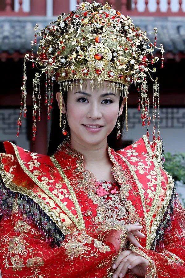 欧子欣,tvb江华版《碧血剑中夏青青的扮演者是谁(盘点影视剧中那些