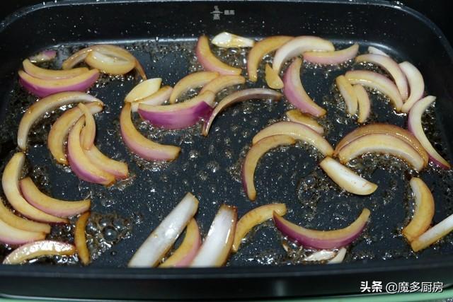 正宗日式寿喜锅怎么做，正宗日式寿喜锅怎么做好吃（简单方便又好吃）