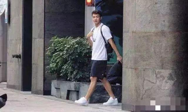 柯震东萧亚轩差几岁，年下恋是指相差几岁（前男友柯震东隔空祝福）