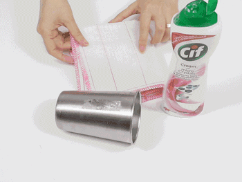 白板用了油性笔擦不掉怎么办，油性笔写在白板上怎么才能擦掉（焦黑锅底、脏鞋底、残胶、陈年污垢……用它一擦全干净了）