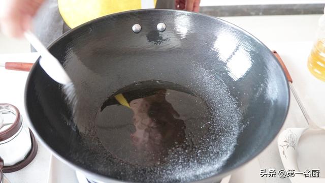 煎鲫鱼的家常做法，鲫鱼常见的4种家常做法（煎鱼要记住这两点）