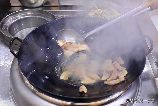 大烩菜的家常做法，排骨大烩菜的家常做法（好吃好做、边吃边流汗）