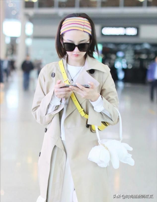 发带怎么带不会掉，发带怎么带才不会掉（这个春天学会用“发带”凹造型）