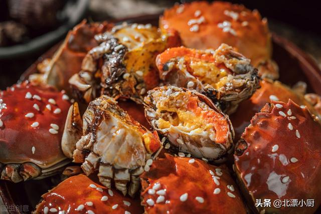 公螃蟹和母螃蟹的区别，公螃蟹和母螃蟹哪个好吃（公蟹和母蟹区别大；牢记3买3不买）