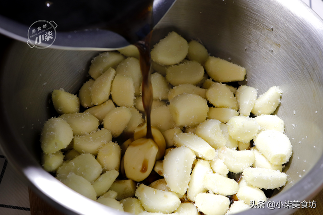 腌正宗腊八蒜方法，腊八蒜怎么腌法（教你腌腊八蒜正确做法）