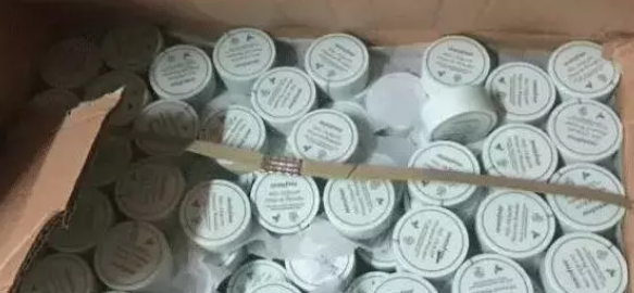 辨别菲诗小铺洗面奶真假方法，菲诗小铺洗面奶哪里生产的（假冒化妆品只卖中国）