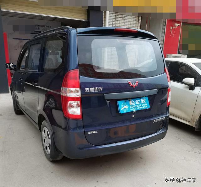 五菱宏光s保险盒在哪里，五菱宏光保险盒在哪里（六年的五菱宏光开价2万）