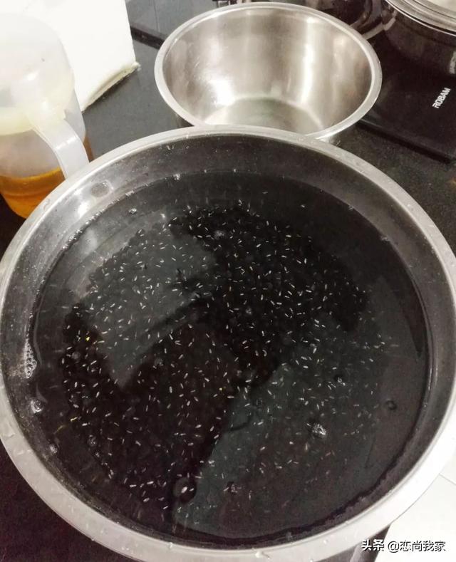 做豆腐的石膏粉有毒吗，豆腐放石膏粉吗（亲朋好友吃了都会夸赞你）