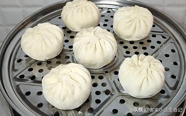 白萝卜包子素馅怎么做好吃，萝卜丝水饺子馅怎样做好吃（最健康的萝卜素馅做法）