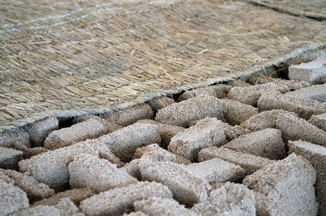 葡萄酒的制作方法图，怎么做葡萄酒（自酿“葡萄酒”是加白糖还是酒曲）