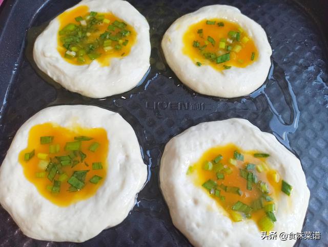 各种烙饼的做法，各种烙饼的做法大全（“末伏烙饼摊鸡蛋”）