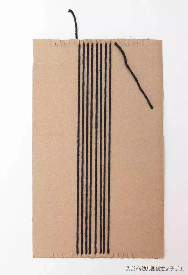 创意书签制作方法，阅读书签制作（毛线创意手工-杯垫、书签和挂饰）