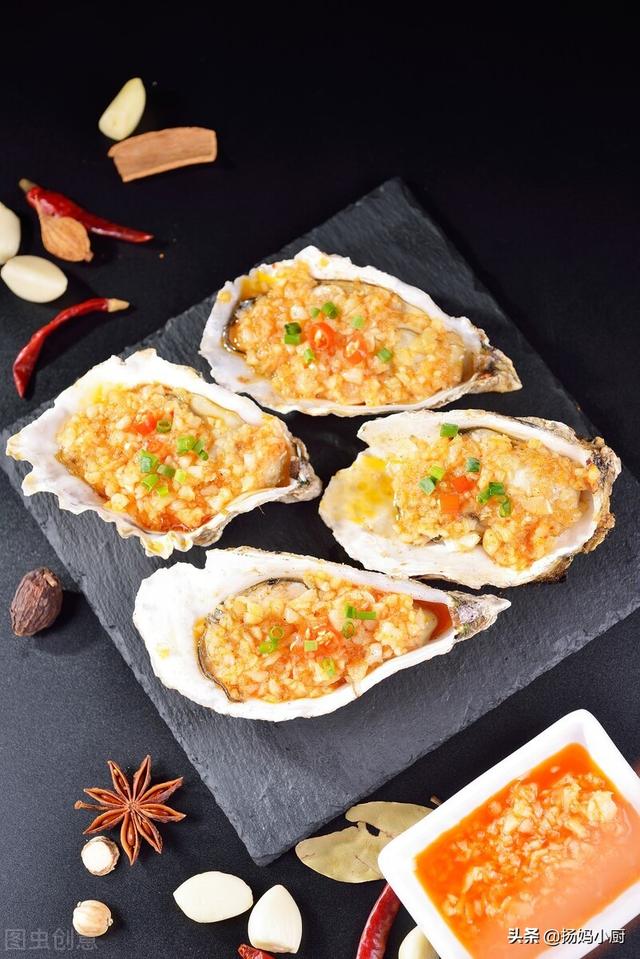 带壳生蚝水煮多久才熟，带壳的生蚝水煮几分钟可以熟（肥美生蚝这3种做法用时各异）