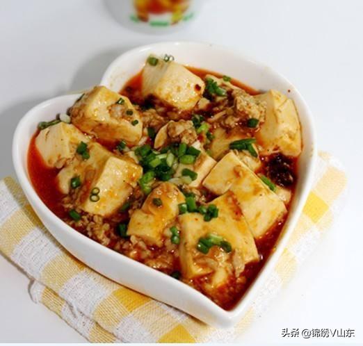 盒装嫩豆腐怎么做好吃简单，盒装嫩豆腐怎么做好吃简单视频（百吃不厌的一道家常菜）