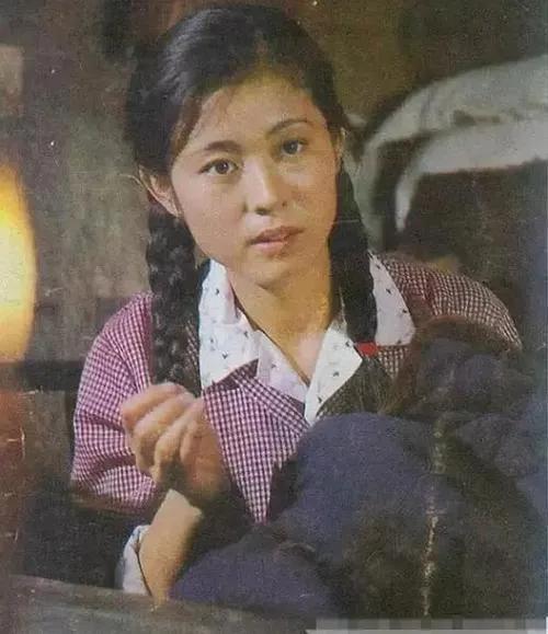 倪萍的故事：3婚两娃，与郭达最可惜，和陈凯歌同居4年丢失自尊