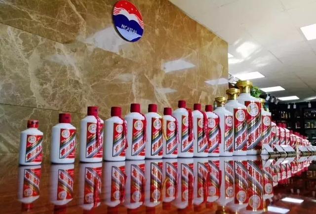 一瓶茅台多少斤，茅台多少钱一瓶（飞天茅台的规格竟然有这么多）