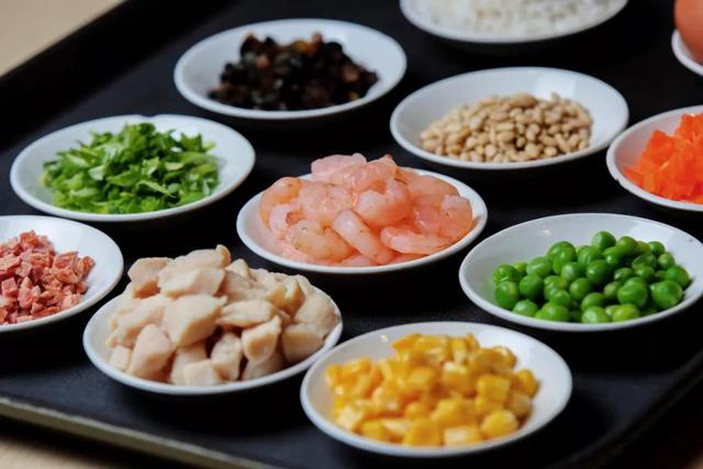 蛋炒饭怎么做好吃，儿童蛋炒饭怎么做好吃（一碗蛋炒饭，怎样做才最好吃）