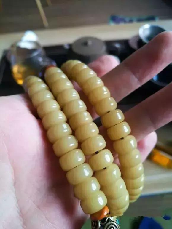 菩提根佛珠怎么养，菩提根佛珠怎样盘玩（菩提根的“盘玩大法”！）