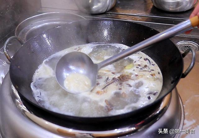 羊骨汤的做法和配料，羊骨汤的做法及配料视频（厨师长教你正确做法）
