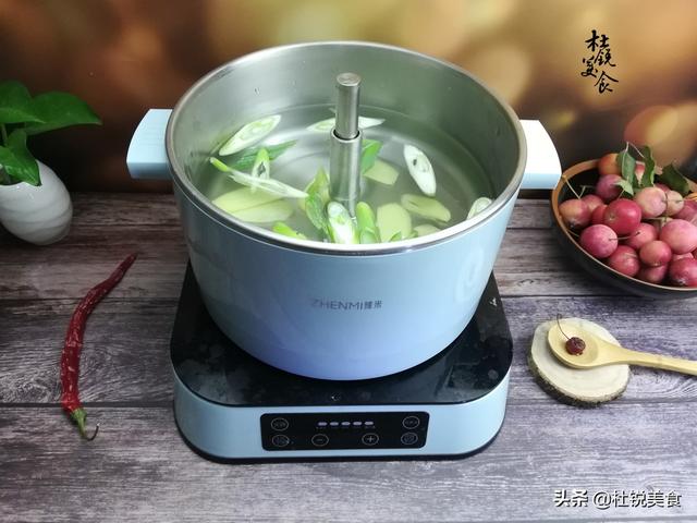 火锅汤底有哪几种，正宗火锅汤底配方（满足你所有火锅欲望）