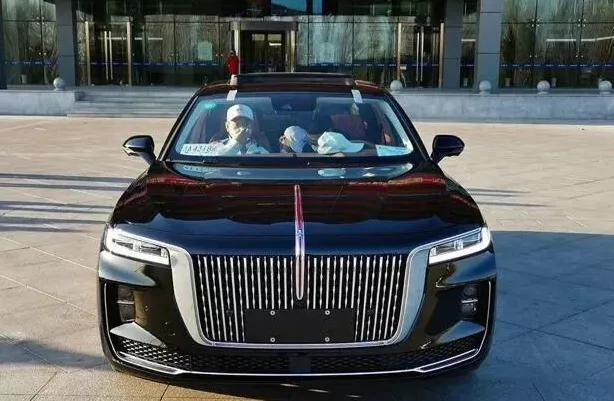 红色一竖是什么汽车的车标,红色一竖的车标是什么牌子(设计理念到底来自何方) 红色一竖是什么汽车的车标,红色一竖的车标是什么牌子(设计理念到底来自何方)