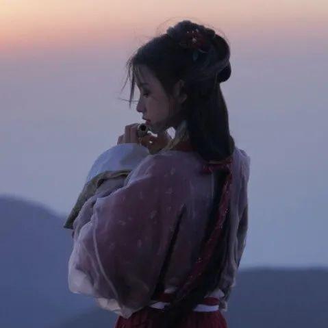 神仙颜值的动漫头像女，神仙动漫女头微信（这些神仙古风女头也太好看了吧）