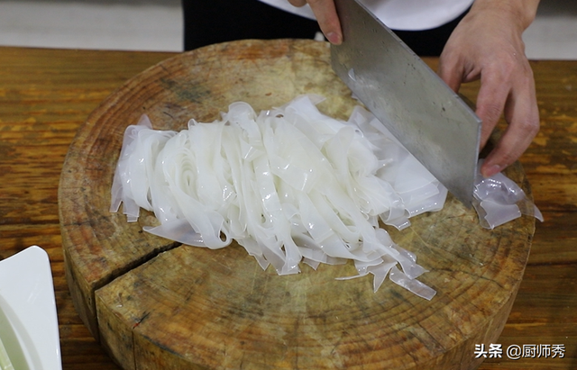 传统老式点心，做法独特不多见，开封小吃排行榜（大厨教你做家常肉丝带底）