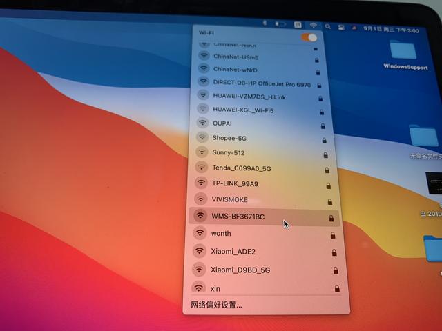 苹果电脑如何投屏，苹果电脑如何投屏到电视机（Book苹果电脑如何投屏到电视显示器）