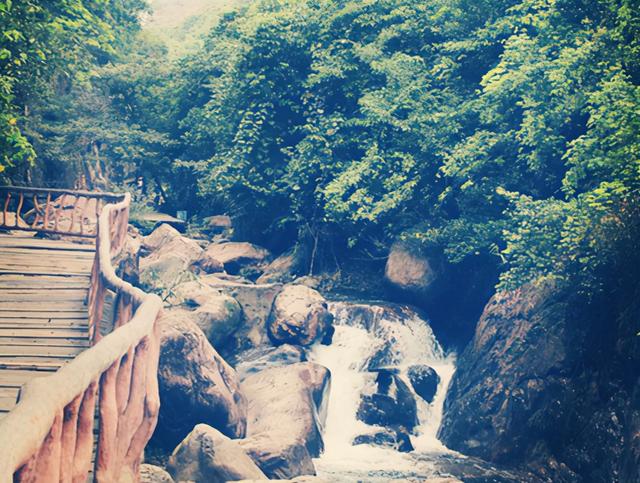 十大最好专业推荐 就业前景好的专业排名，十大最好专业推荐（考上工作不用愁）