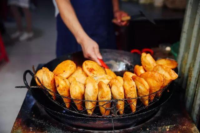 酸奶麻花能放多久 武汉粮道街酸奶大麻花哪个味道最好吃，酸奶麻花能放多久（我们翻遍了武汉的12条街）