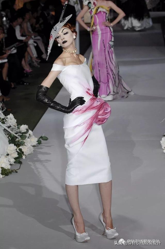 迪奥经典之作服装图，<迪奥>2007秋冬高定系列