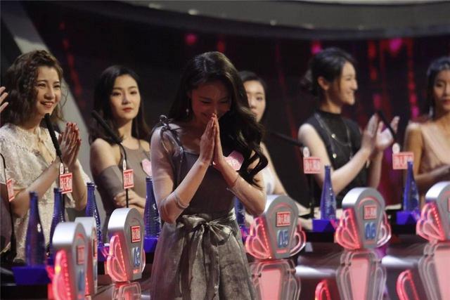 非诚勿扰骗了多少人？女嘉宾都是专业群演，马诺被迫说出实情