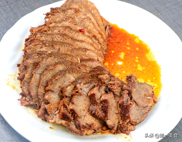 酱牛肉的正确做法，家常酱牛肉的正确方法与配料（这盘酱牛肉，秒杀一切熟食店）