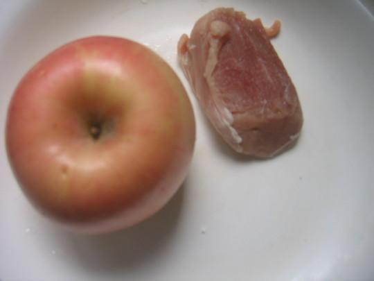 【蘋果炒肉】做法步驟圖  更有營養(yǎng)還好吃-起舞食譜網(wǎng)