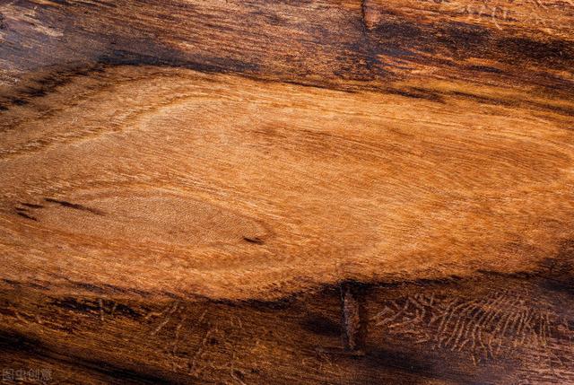 榆木家具怎么样，榆木家具的优缺点（榆木家具有什么优点）