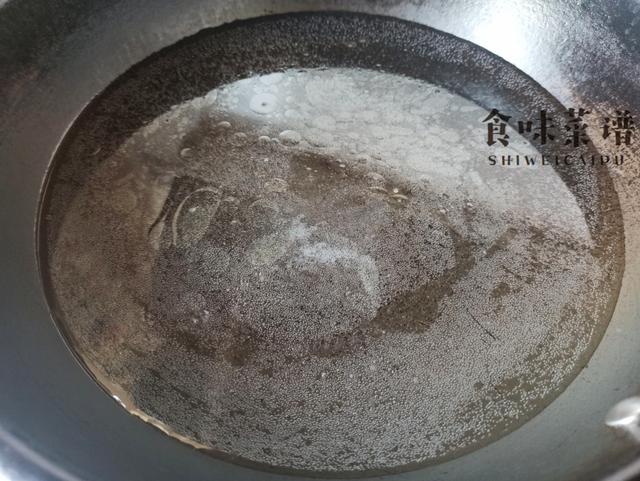 胡萝卜芹菜叶饼的做法，芹菜胡萝卜饼的做法窍门（饭店最少要卖20元）