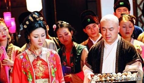 杜十娘为何宁愿死也不原谅李甲，李甲的父亲与杜十娘的悲剧命运有什么关系（为什么会看上李甲这般懦弱又无能的男子）