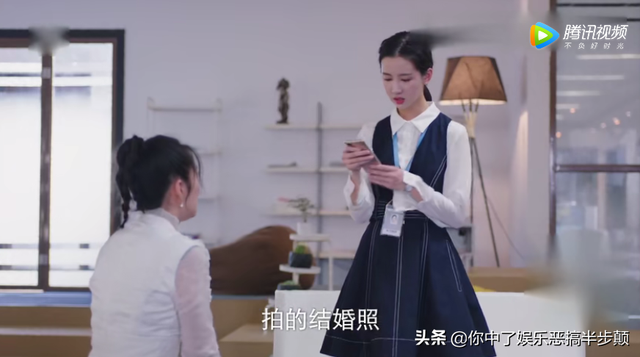 陈都灵高中丑事，陈都灵和章泽天合照（《这就是生活》开播错乱的多角恋情）