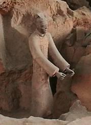 秦始皇陵兵马俑的历史背景，秦始皇陵兵马俑的简介与历史（秦始皇陵兵马俑的前世今生）