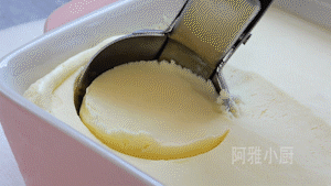 最简单的雪糕做法，家常雪糕的简单做法（冰激凌在家就能做）