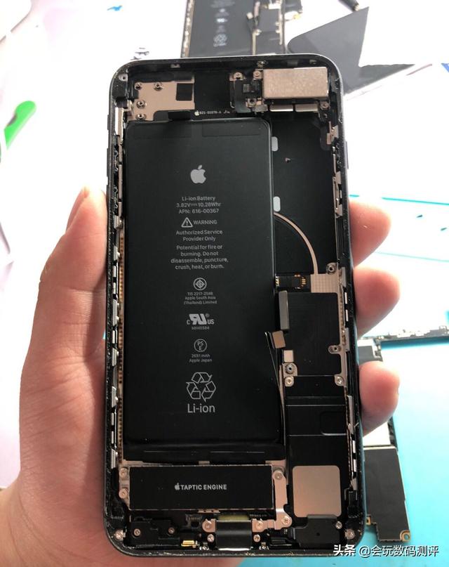 iphone8p更换哪个电池好，iPhone8p,续航太快