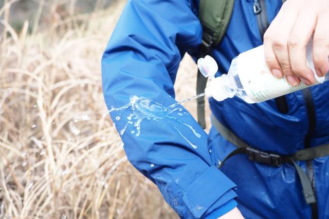沙里瓦是什么意思，沙乌沙里瓦是什么意思（新年用红蓝新衣组CP-沙乐华男女羽绒服）