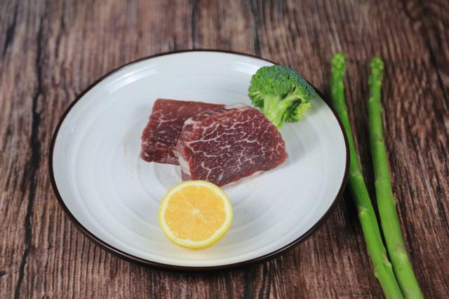 世界上最贵的牛排，世界上最贵的牛排餐厅（盘点你不知道的10种最贵牛排）