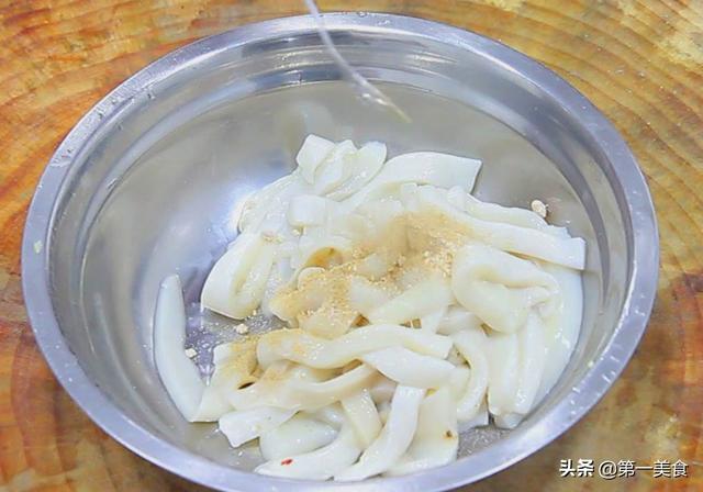 孜然鱿鱼嘴做法窍门，大厨分享孜然鱿鱼的饭店做法