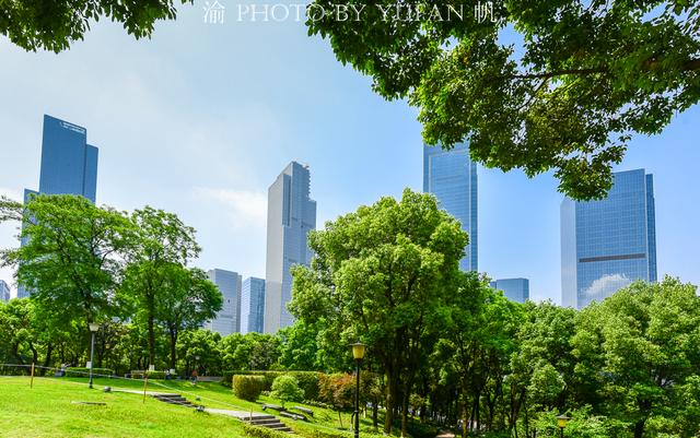 少不入川老不出蜀意思，为什么少不入川老不出蜀（我来谈谈我的观点）