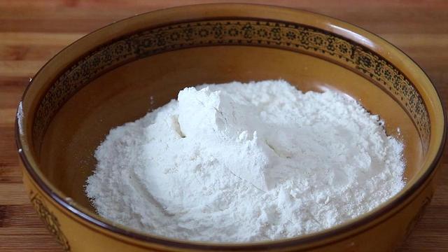 鸡蛋怎么做好吃又简单，鸡蛋好吃的4种简单的做法（面粉加3个鸡蛋）