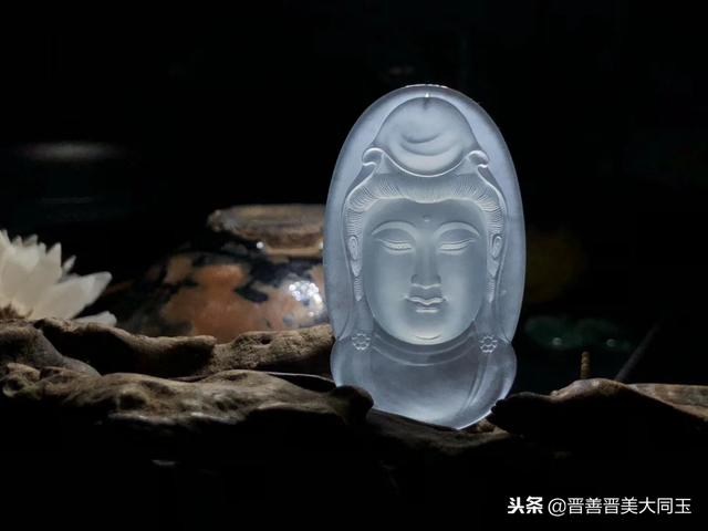 怎样初步鉴别翡翠的好坏，怎样初步鉴别翡翠的好坏呢（三分钟教你看懂翡翠）