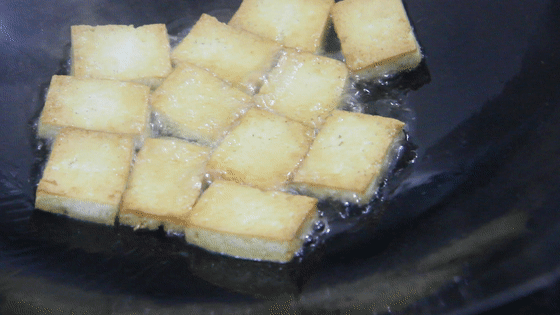 家常炒豆腐这样做真好吃营养丰富，厨师长教你豆腐这样炒