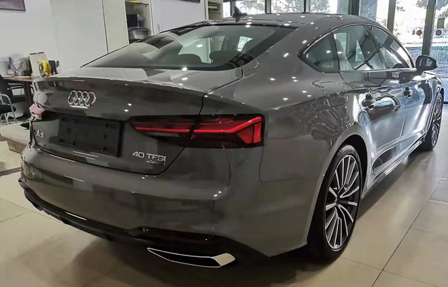 奥迪a5的尺寸是多少，奥迪a5规格尺寸（体验奥迪A5：德国全进口）