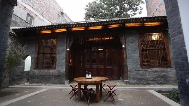 cf寂静村怎么上房，cf寂静村怎么跳上高台（这座晚清废屋变成中式豪宅）